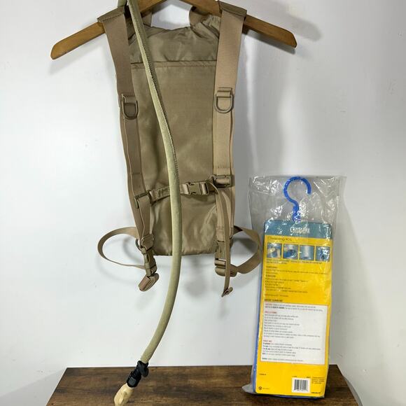 CamelBak Maximum Gear Desert Camo Thermobak 3L Hydration Back Pack Cleaning Kit - Picture 2 of 8